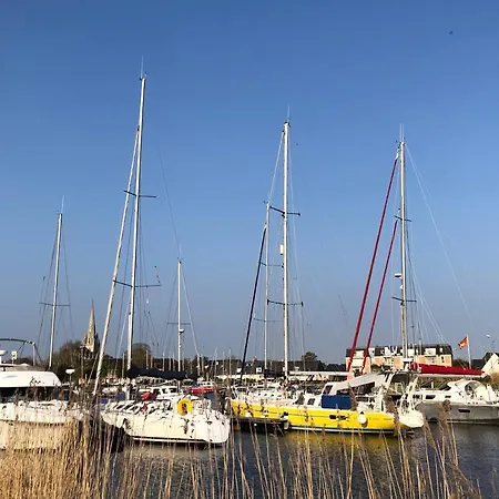 Navy & Co 4* Houesville