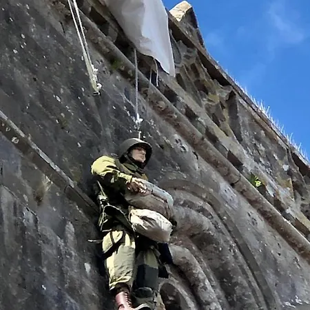 Frühstückspension Navy & Co 4*