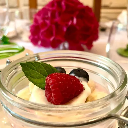 Navy & Co 4* Houesville