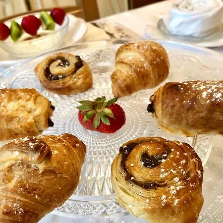 Navy & Co 4* Houesville