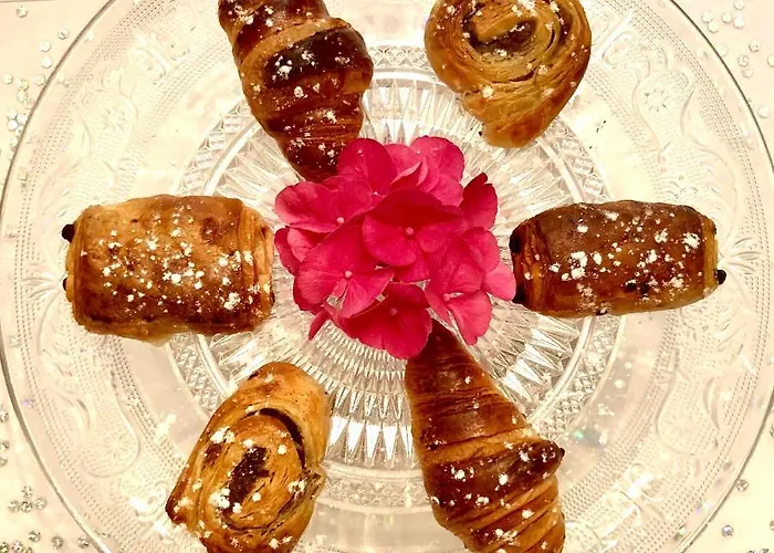 فندق مبيت وإفطار Navy & Co