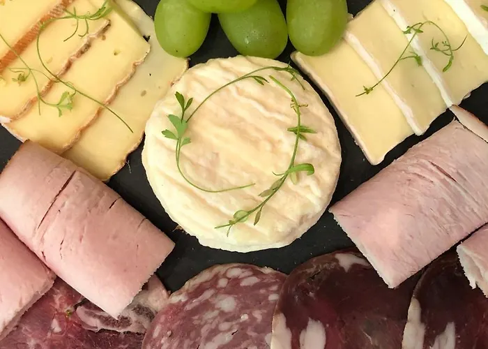 Couette-café Navy & Co 4*